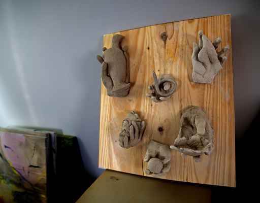 pyvart 20230412 193534 v2 xs